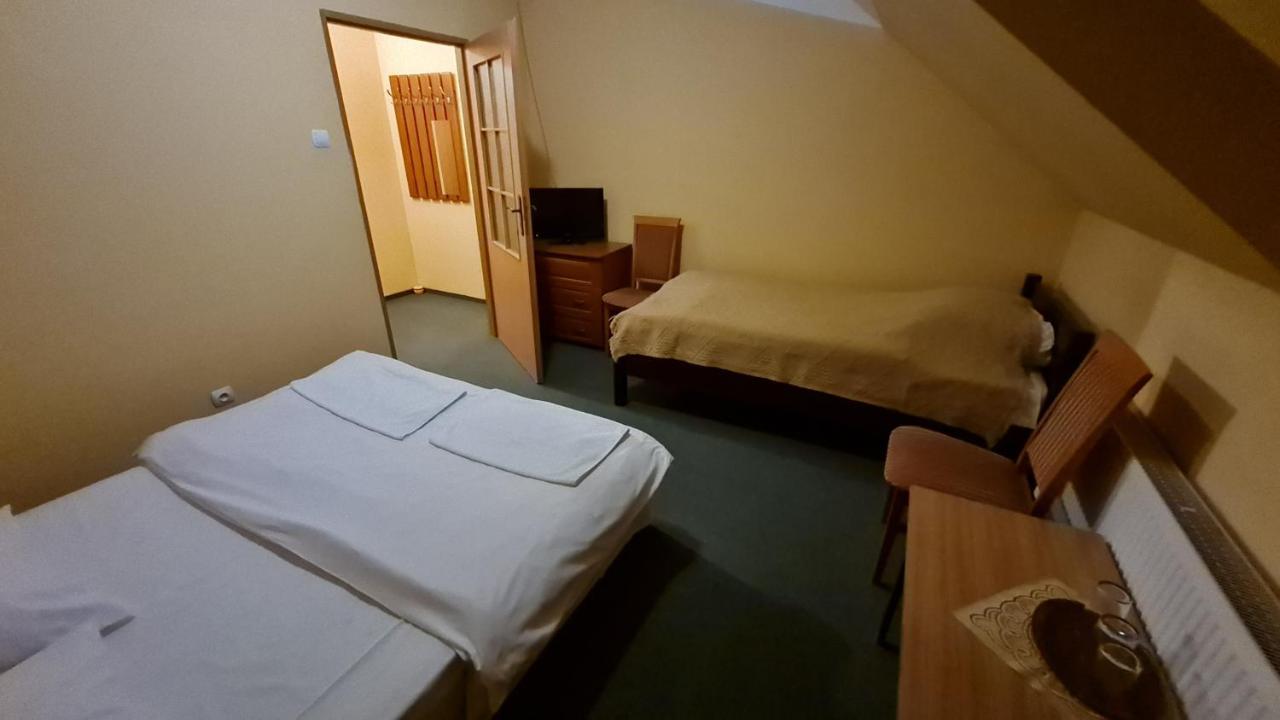Hotelik Orlik Legnickie Pole エクステリア 写真